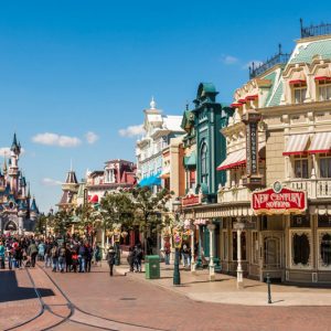 (Close up on…) The movies behind Main Street, U.S.A.