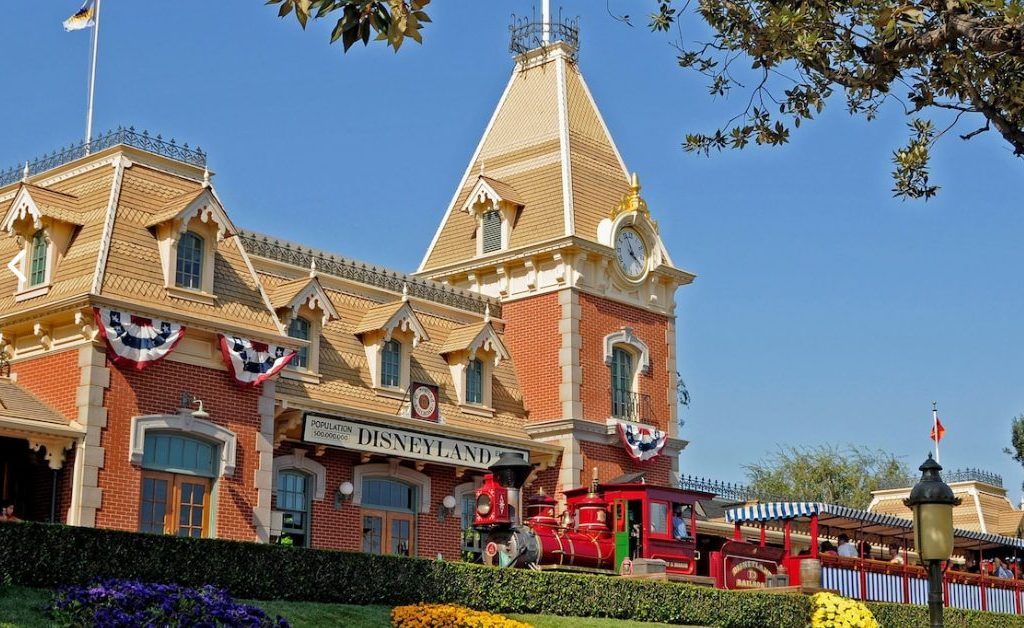 Gare Disneyland