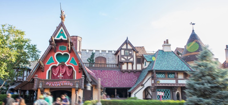 Les Voyages de Pinocchio façade